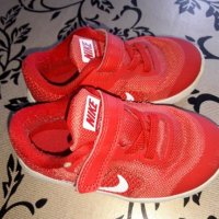 Спортни обувки Nike, N 25, снимка 2 - Детски маратонки - 25272542