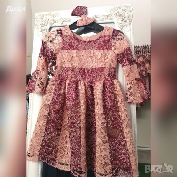 Намалена Дизайнерска дантелена детска рокля с подарък панделка за коса, снимка 1