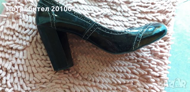 Високи дамски обувки , снимка 2 - Дамски обувки на ток - 25927553