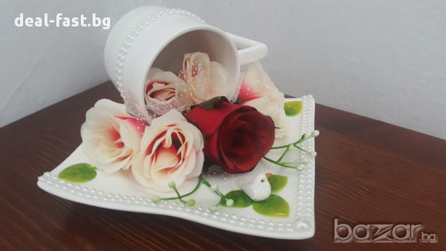 Декоративна чаша на изобилието с течащи цветя, снимка 3 - Декорация за дома - 17342420