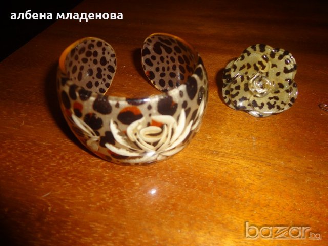 тигрови гривна и пръстен, снимка 1 - Бижутерийни комплекти - 21289379