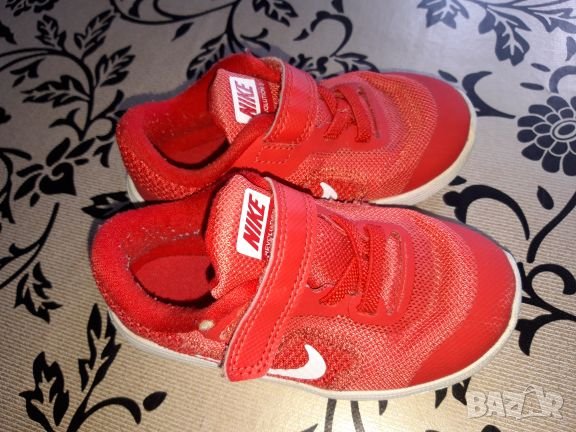 Спортни обувки Nike, N 25, снимка 2 - Детски маратонки - 25272542