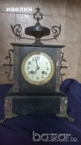 стар каминен часовник 