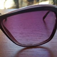 Дамски слънчеви очила  Benetton, снимка 7 - Слънчеви и диоптрични очила - 20344369
