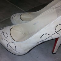 Обувки светъл беж, снимка 2 - Дамски обувки на ток - 18919292