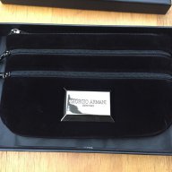 Нова чанта/клъч кадифе Giorgio Armani Velvet Black Wristlet оригинал, снимка 1 - Чанти - 12744741