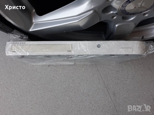 SAMSUNG 3D Blu-Rey  DVD, снимка 4 - Плейъри, домашно кино, прожектори - 25809880