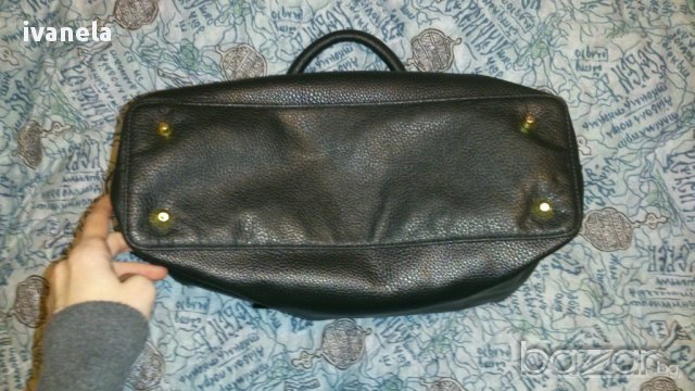 Черна кожена дамска чанта, снимка 3 - Чанти - 11954053