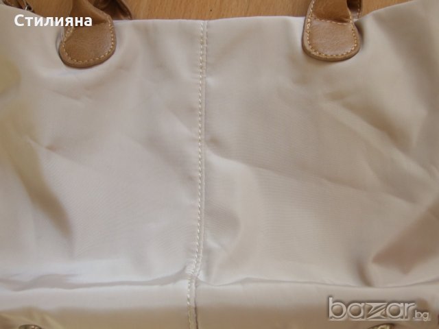 Bata испанска оригинална чантичка , снимка 4 - Чанти - 18393893