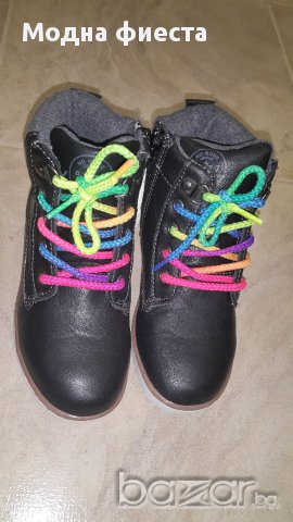 Кожени зимни боти с шарени връзки, снимка 2 - Детски боти и ботуши - 17762504