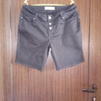 черни летни панталонки с външно закопчаване, снимка 1 - Къси панталони и бермуди - 25766614