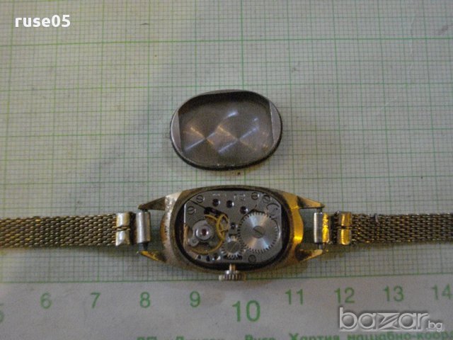 Часовник "Luch" дамски ръчен с верижка съветски работещ , снимка 5 - Дамски - 16427040