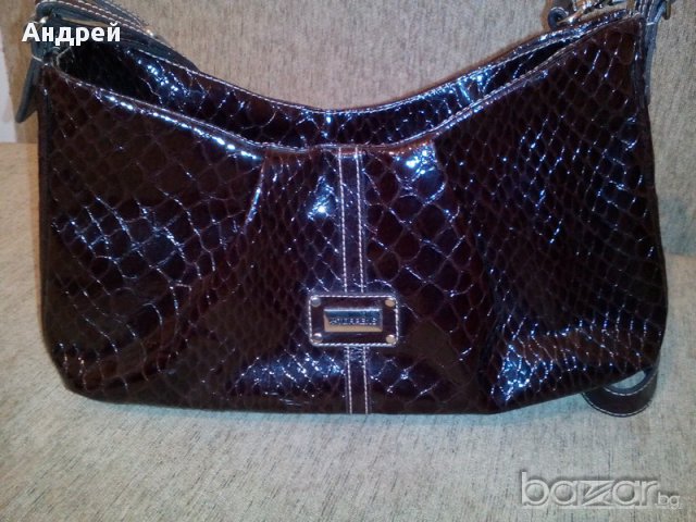 Дамска чанта, снимка 7 - Чанти - 16422686
