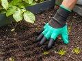  градинарски ръкавици с пластмасови пръсти водоустойчиви 