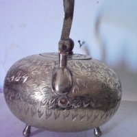 Стар чайник и поднос от месинг, снимка 3 - Антикварни и старинни предмети - 24589866