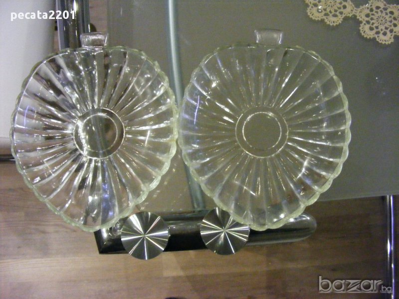 Продавам - нови стъклени чинийки с форма на листо, снимка 1