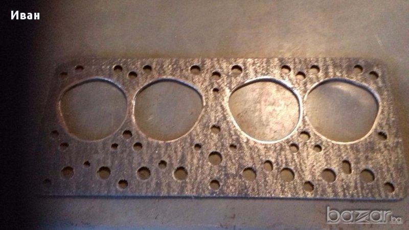 Части за  Москвич, снимка 1