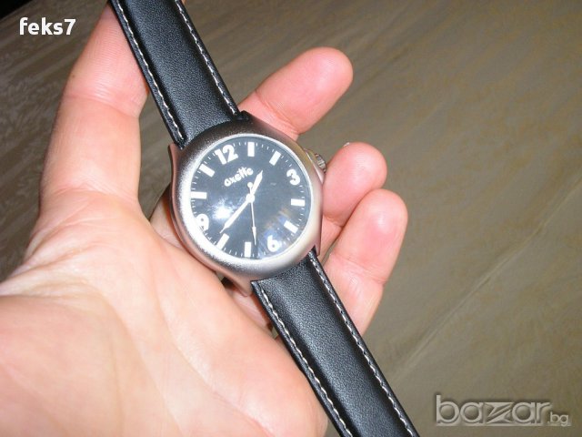 Продава стилен мъжки часовник, снимка 2 - Мъжки - 11388849