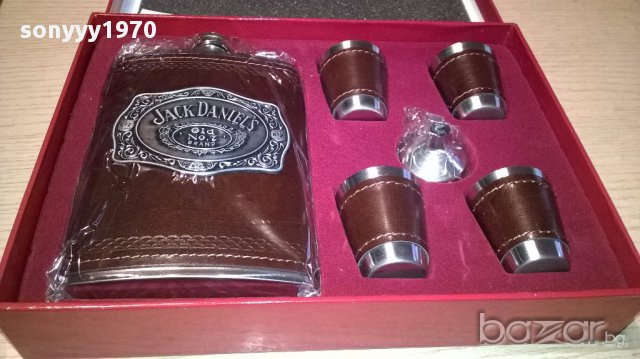 Jack daniels нов подаръчен комплект-24/18/4см-внос швеицария, снимка 9 - Антикварни и старинни предмети - 16341229