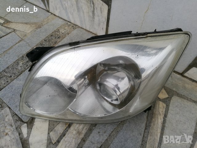 За части Фар Toyota Avensis , снимка 2 - Части - 24198229