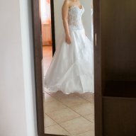 Продавам сватбена рокля+було+букет, снимка 2 - Сватбени рокли - 16995771
