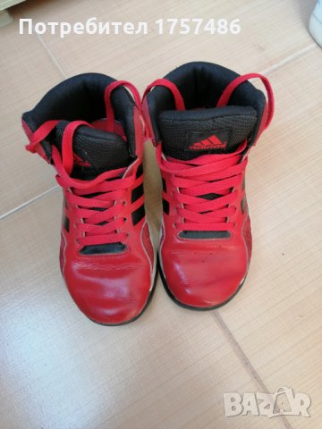 Червени кецове Adidas, снимка 1 - Детски маратонки - 24799209