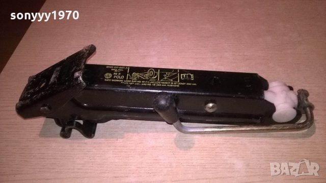 volkswagen-polo оригинален крик-внос швеицария, снимка 2 - Аксесоари и консумативи - 22010517