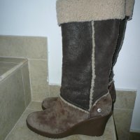 UGG оригинални ботуши с агнешка кожа, снимка 1 - Дамски ботуши - 24661051