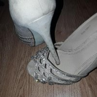 Дамски обувки на ток, снимка 3 - Други - 21873591