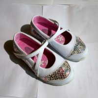 Детски бели обувки, № 26, снимка 2 - Бебешки обувки - 26121385
