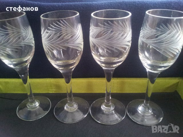 Три вида по четири чаши за концентрат стъклени от едно време, снимка 15 - Чаши - 24084318