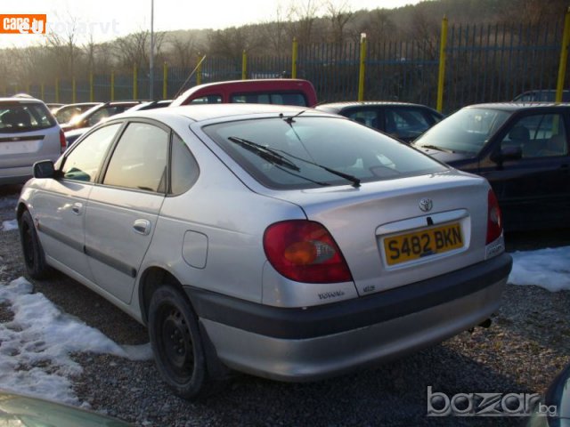 на части Toyota Avensis 2.0, снимка 3 - Автомобили и джипове - 12708757