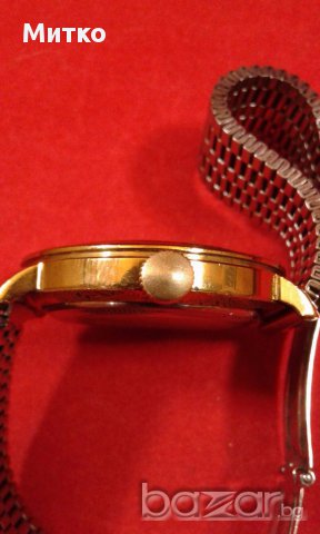 Часовник Победа - колекционерски рядък модел., снимка 2 - Антикварни и старинни предмети - 17874268