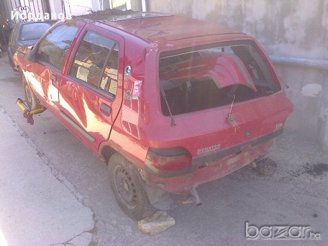Продавам Рено Клио-1,4-1994 година-на части, снимка 3 - Части - 16634907