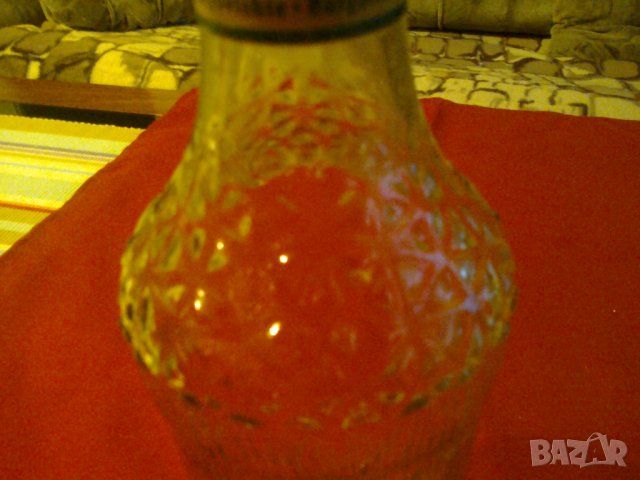 Ретро бутилка 0,7 л, Винпром Търговище, снимка 3 - Антикварни и старинни предмети - 22986647