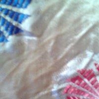 Голям копринен шал 💥, снимка 2 - Шапки - 22076827