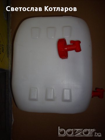 туба вода  резервоар с канелка