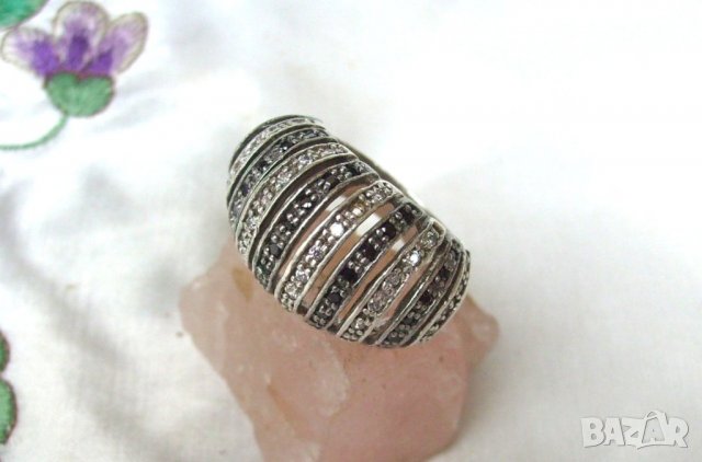 Красив Сребърен Старинен Пръстен с Черни Оникси и Циркони