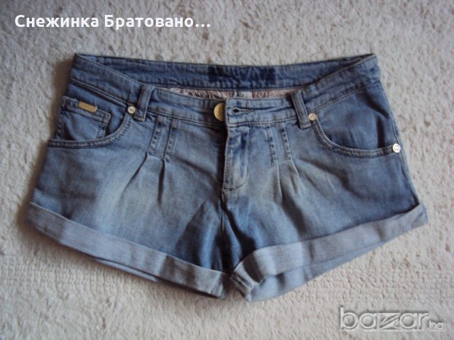 Дамски маркови къси панталони , снимка 1 - Къси панталони и бермуди - 19268035