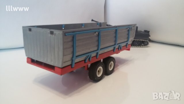 Метални играчки Siku, снимка 4 - Коли, камиони, мотори, писти - 22831614