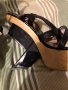 Екстравагантни черни сандали , снимка 1 - Дамски обувки на ток - 24841950