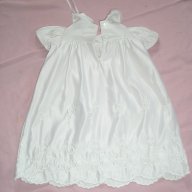 Сатенена рокличка 0-3 месеца, снимка 4 - Бебешки рокли - 18179824