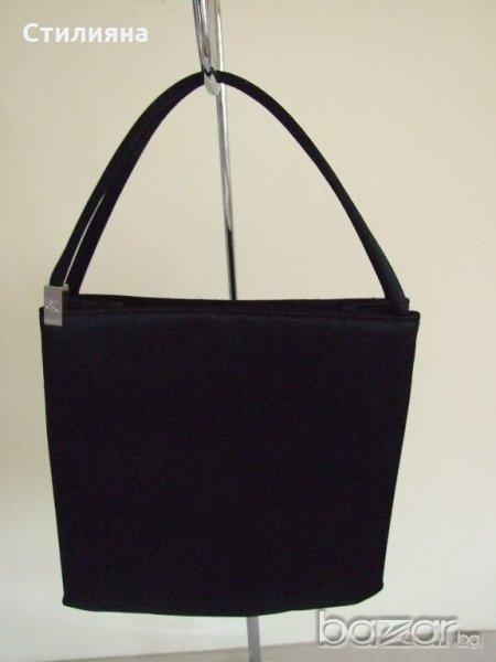 Calvin Klein оригинална малка черна чантичка, снимка 1