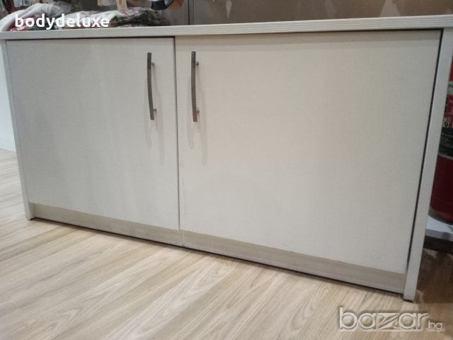 бели дървени шкафчета , снимка 2 - Оборудване за магазин - 21316064