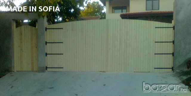 Дървени огради и портални врати по поръчка, снимка 10 - Дърводелски услуги - 10970657