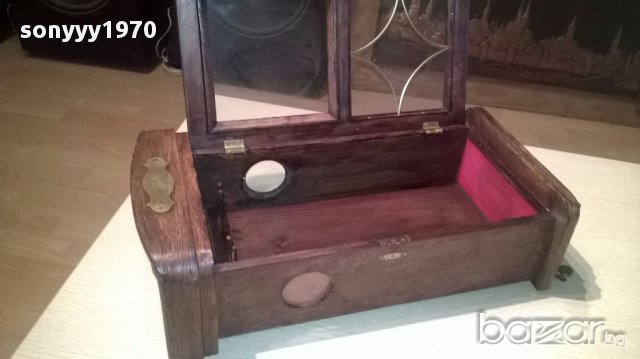 Irish wiskey-красива кутия с орнаменти-51х26х15см-внос швеицария, снимка 10 - Антикварни и старинни предмети - 16781155