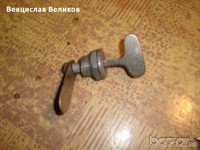 Брави за табла, снимка 2 - Други машини и части - 11855941