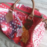 Чанта на Desigual дамска чанта къси и дълга дръжки, снимка 3 - Чанти - 24525891