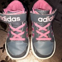 Спортни обувки adidas, N21, снимка 1 - Детски маратонки - 24555909