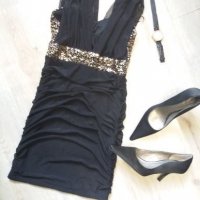 Малка черна къса рокля размер ХS-S, снимка 1 - Рокли - 25306869